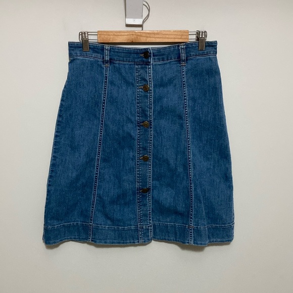 Chaps Denim Shore Wash Blue Cotton/Blend Button Down Jean Skirt Size 6P petite - Picture 1 of 8